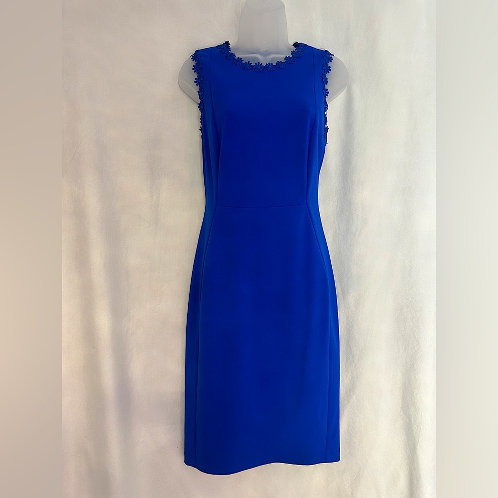 Calvin Klein size 8 dress, with flower detail